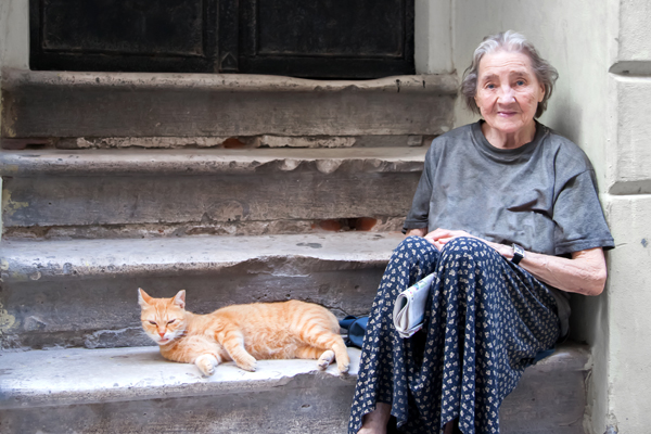 Elderly lady with cat